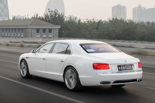 https://wcar.sets.lv/cars/Bentley/Flying Spur/1371457244-3613136294.jpg